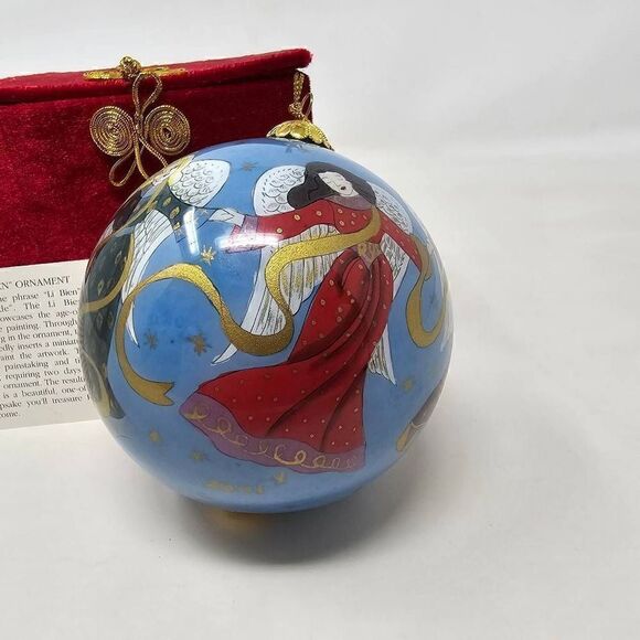 PIER ONE LI BIEN REVERSE HAND PAINTED GLASS CHRISTMAS ANGELS 2001 ORNAMENT 3.5" - Picture 3 of 10